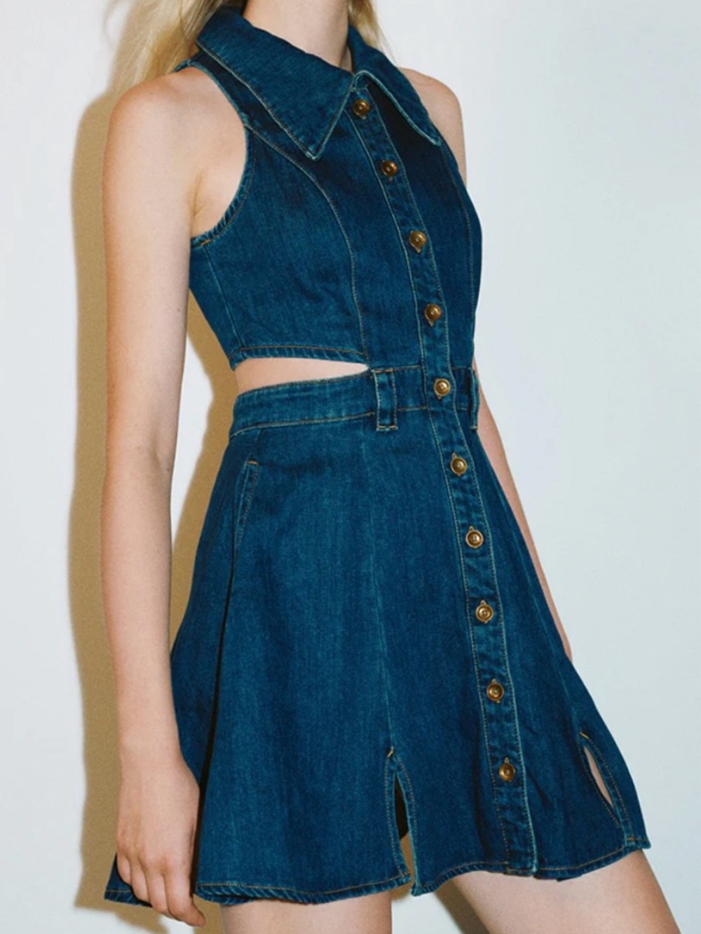 Denim Button-Front Cutout Dress - Blue - Picture 4 of 8